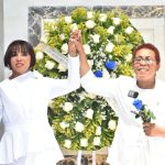 Conmemoran el Día de las Enfermeras con una ofrenda floral en el Altar de la Patria