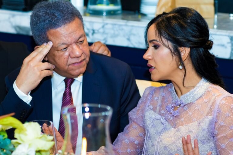 Dirección Central elige a Yamel García como titular de la Secretaría de Adultos Mayores Envejecientes de la Fuerza del Pueblo