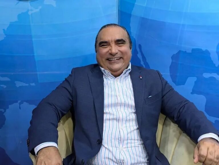 Víctor Pavón denuncia “desastre” en Santo Domingo Norte y acusa incumplimiento de obras del Gobierno