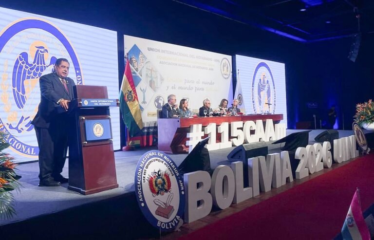 Notariado dominicano alcanza posición clave en organismo internacional durante cumbre en Bolivia